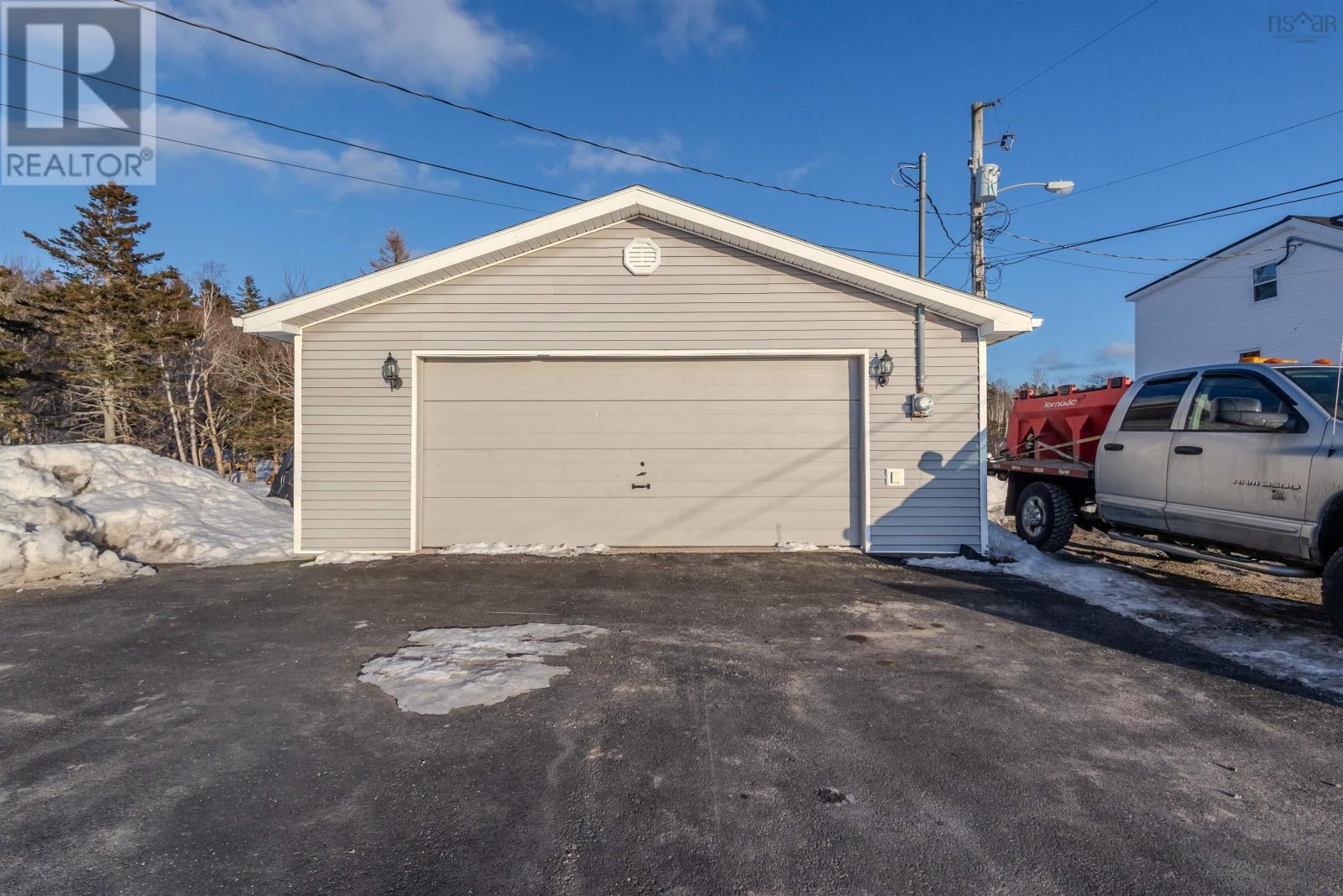 2182 New Waterford Highway, South Bar, Nova Scotia  B1N 3H7 - Photo 6 - 202603844