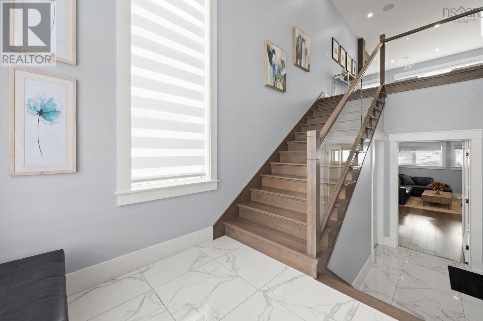 11 Theresa Mcneil Grove, Halifax, Nova Scotia  B3M 0K3 - Photo 3 - 202603854