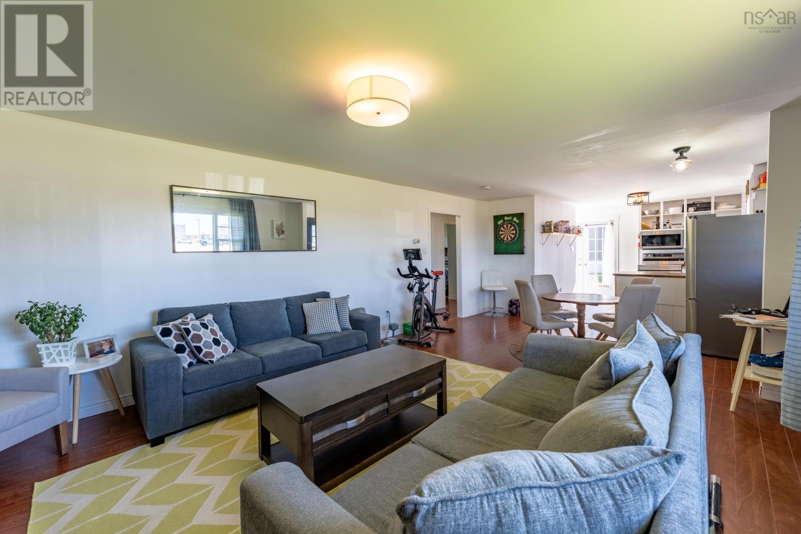 72 Hibernia Street, Yarmouth, Nova Scotia  B5A 2M6 - Photo 27 - 202603911