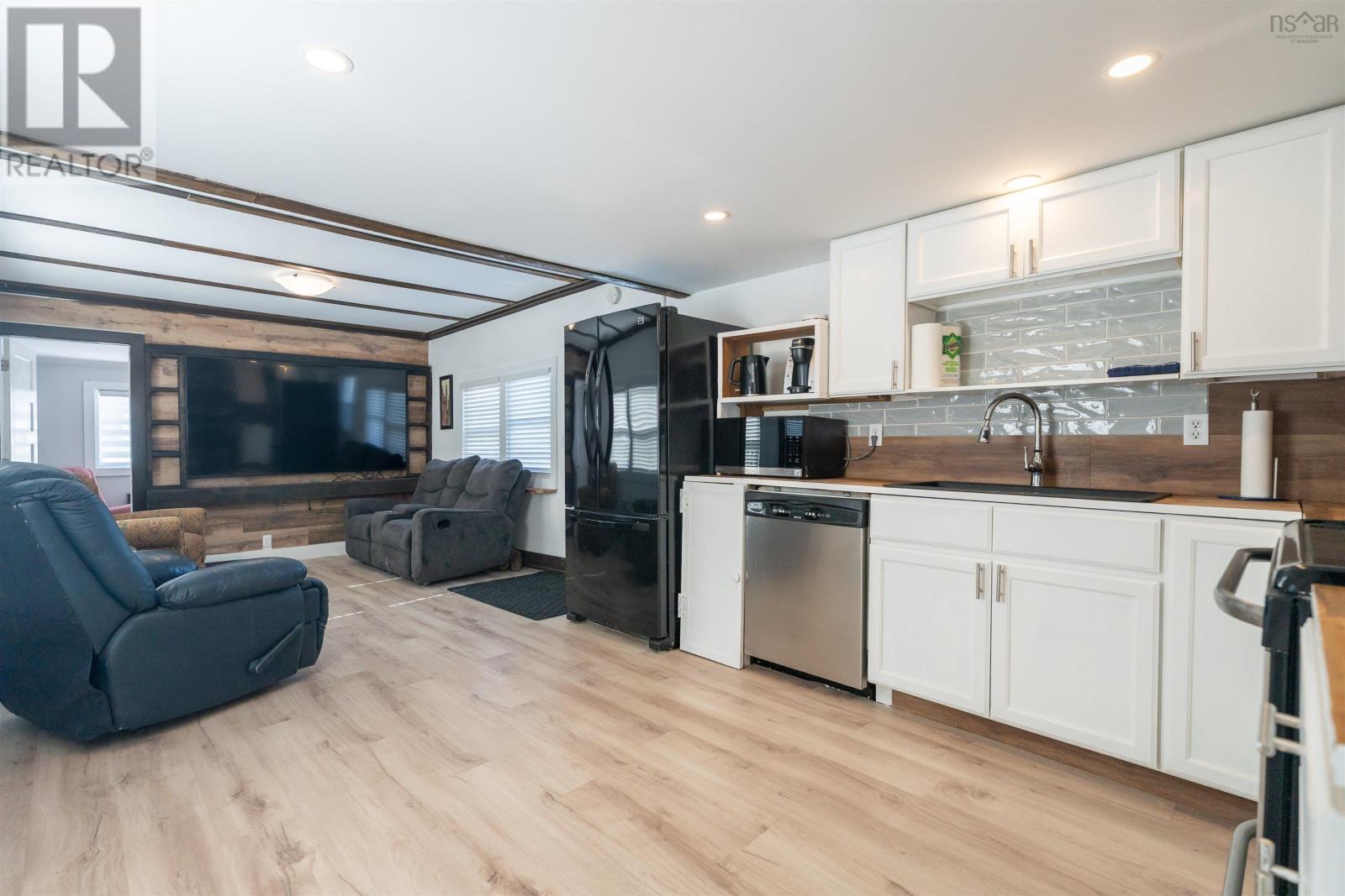 9 Heather Street, Middle Sackville, Nova Scotia  B4E 1C9 - Photo 10 - 202604008