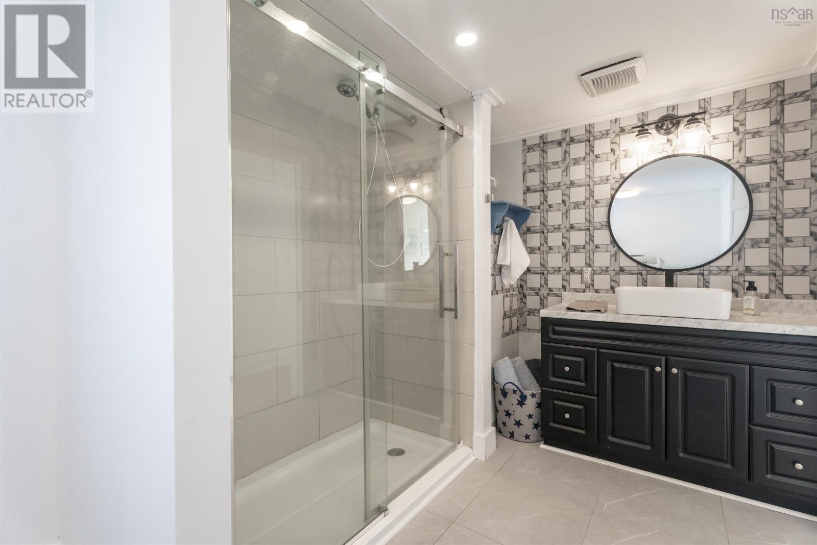 9 Heather Street, Middle Sackville, Nova Scotia  B4E 1C9 - Photo 14 - 202604008