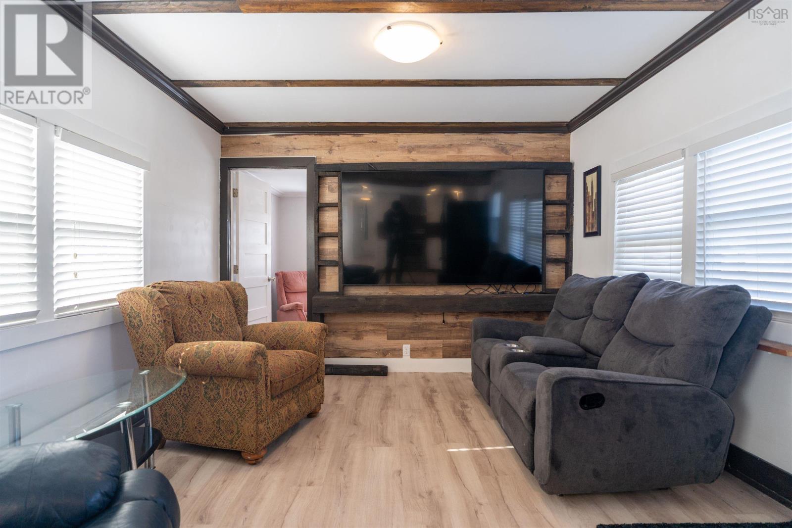 9 Heather Street, Middle Sackville, Nova Scotia  B4E 1C9 - Photo 4 - 202604008