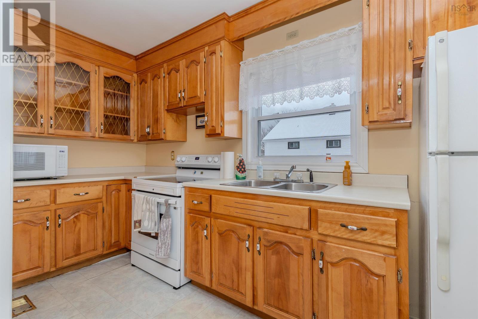 258 Terrace Street, Sydney, Nova Scotia  B1P 2M2 - Photo 5 - 202604025