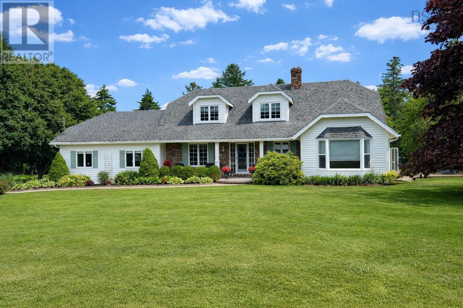 185 D'orsay Road, East Amherst, Nova Scotia  B4H 3Y2 - Photo 2 - 202604030