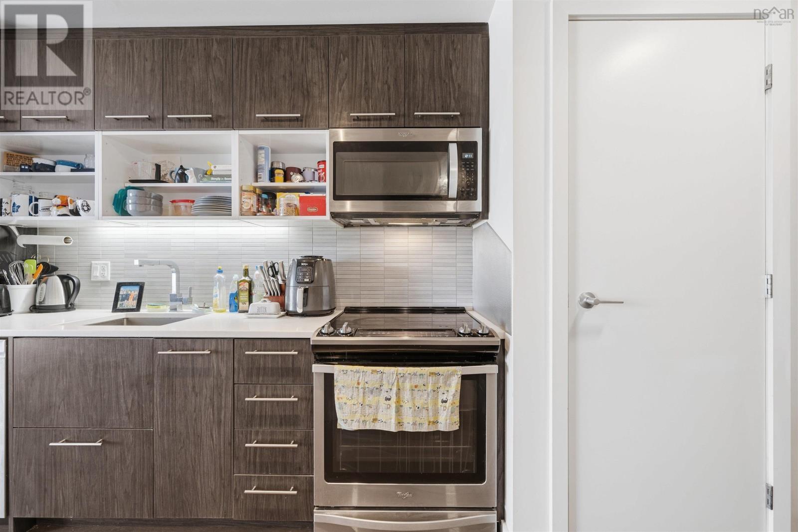 305 1048 Wellington Street, Halifax, Nova Scotia  B3H 0C2 - Photo 8 - 202604042