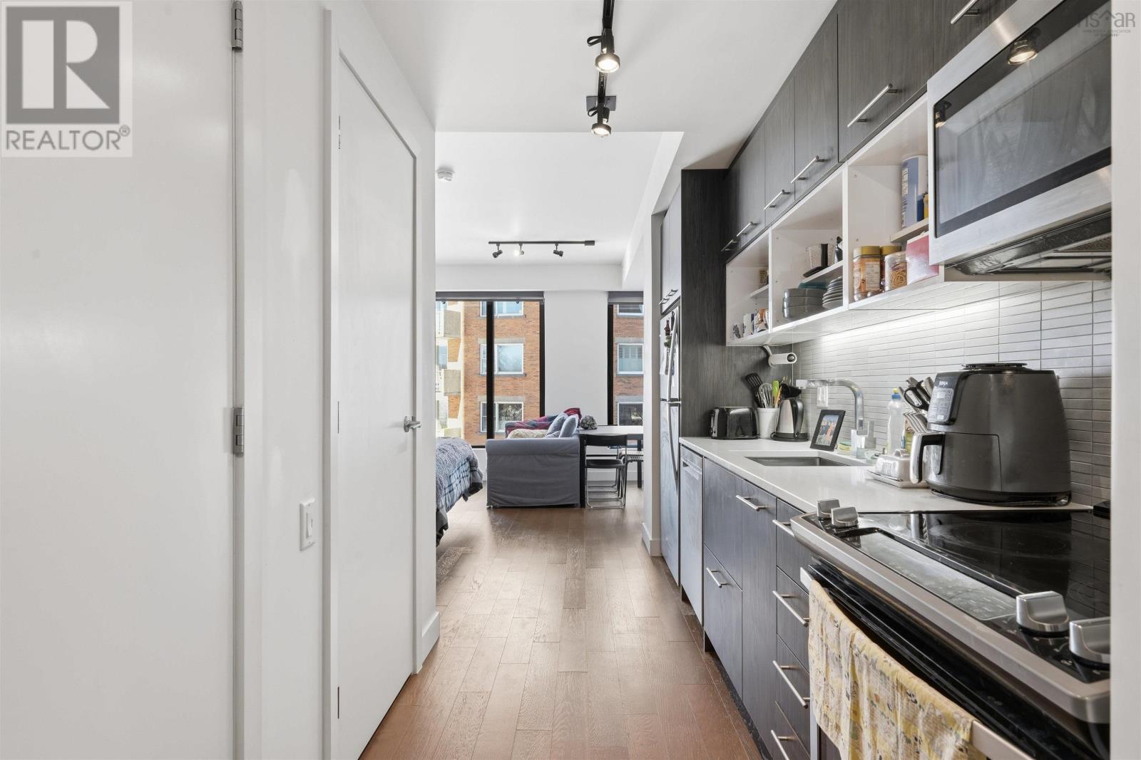 305 1048 Wellington Street, Halifax, Nova Scotia  B3H 0C2 - Photo 9 - 202604042