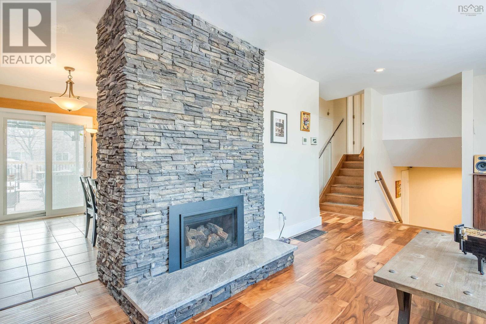 207 Colby Drive, Dartmouth, Nova Scotia  B2V 1K2 - Photo 5 - 202604058