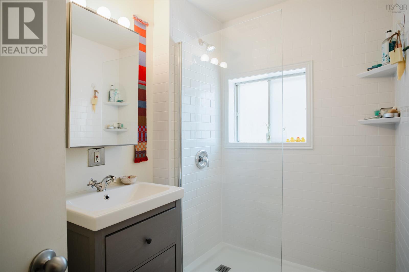 5654 Nora Bernard Street, Halifax, Nova Scotia  B3K 1B5 - Photo 14 - 202604070