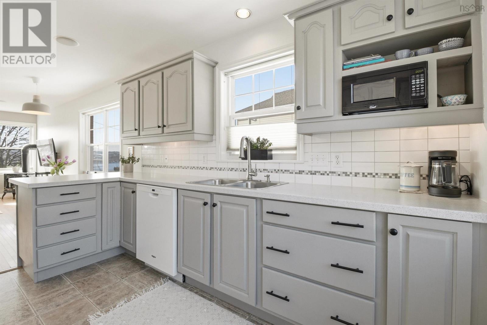 3790 Memorial Drive, Halifax Peninsula, Nova Scotia  B3K 6R6 - Photo 7 - 202604181