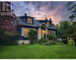Lots 3&10, 70 Victoria Road, lunenburg, Nova Scotia