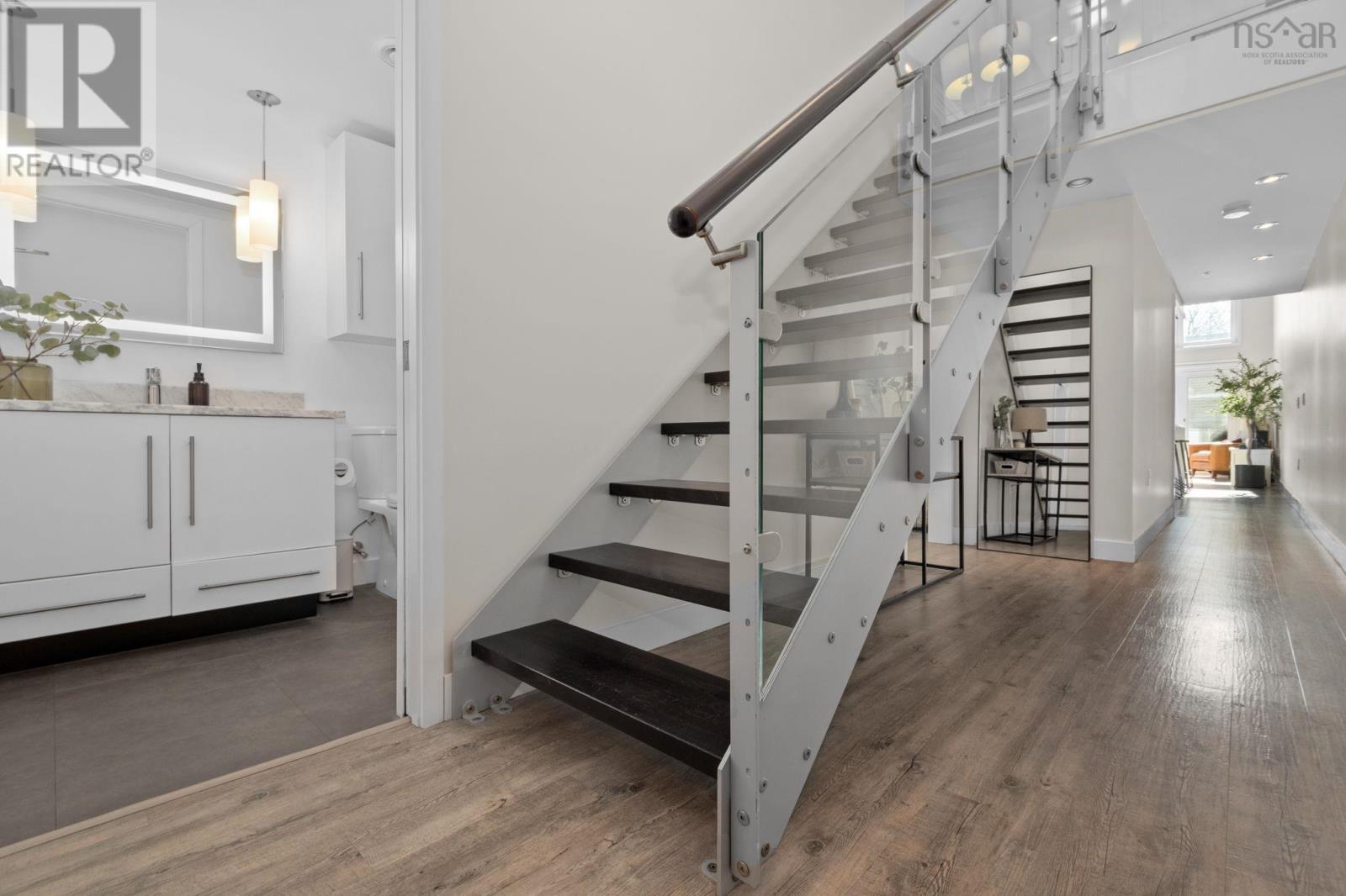 216 5662 Roberts Street, Halifax, Nova Scotia  B3K 0E3 - Photo 3 - 202604290