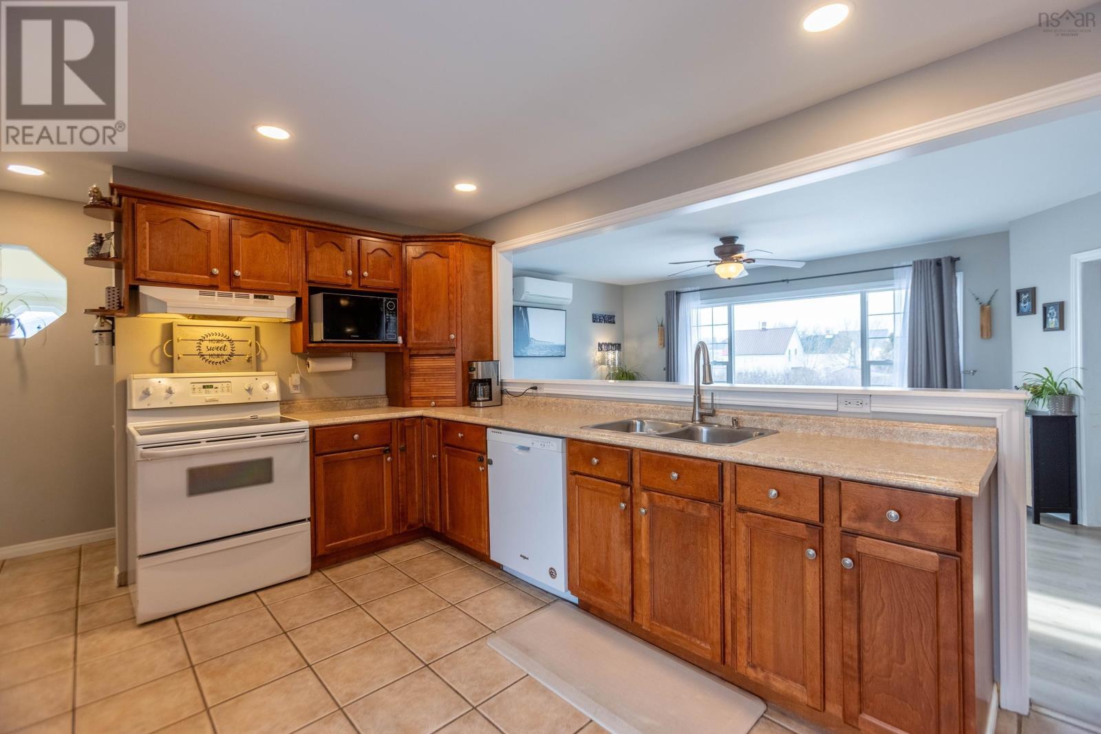 3 Gilroy Street, Springhill, Nova Scotia  B0M 1X0 - Photo 16 - 202604328