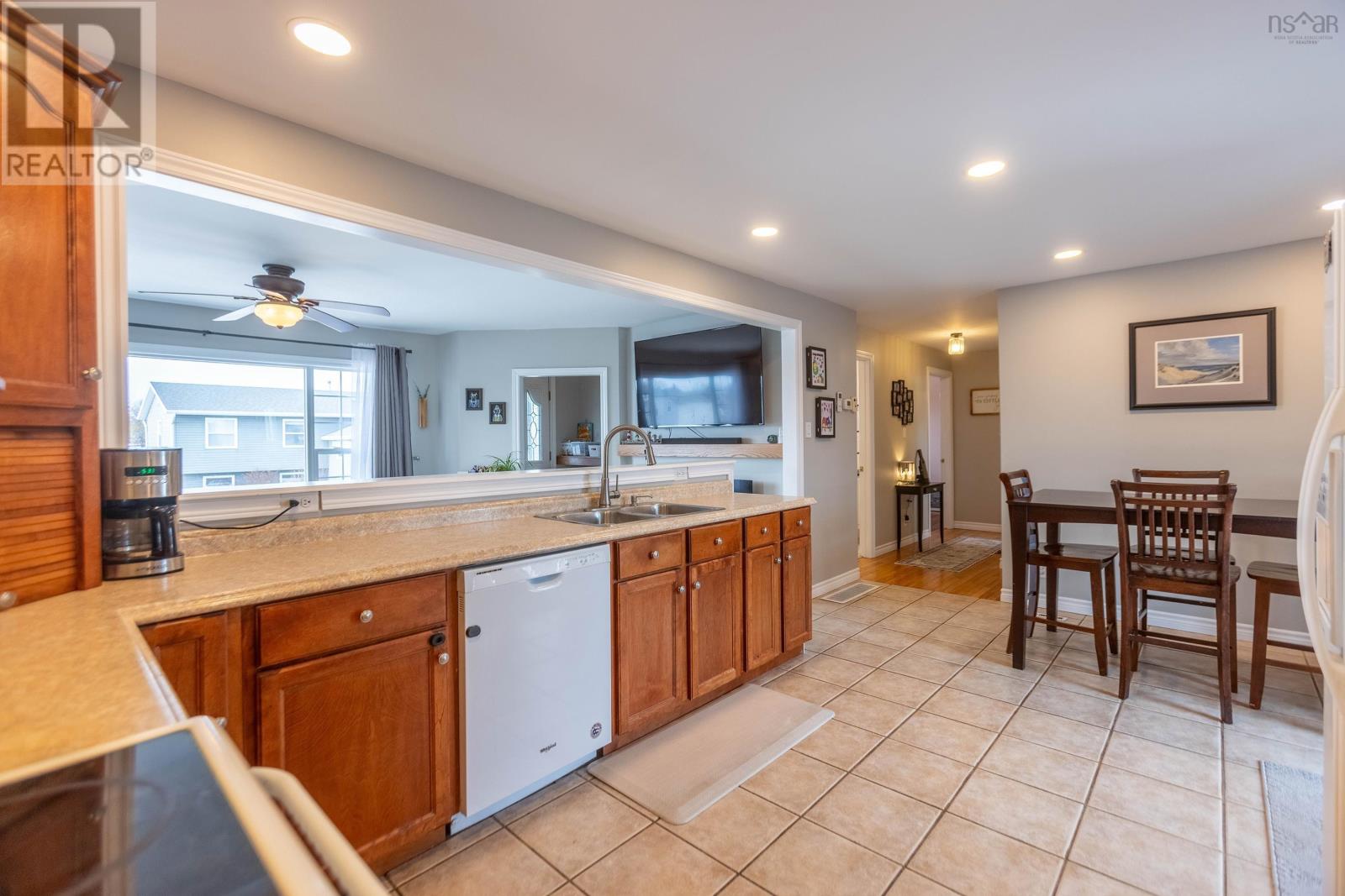 3 Gilroy Street, Springhill, Nova Scotia  B0M 1X0 - Photo 18 - 202604328