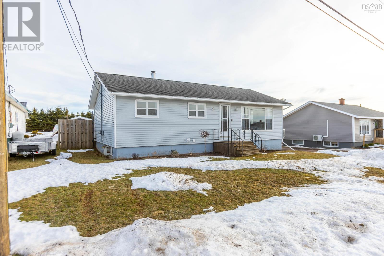 3 Gilroy Street, Springhill, Nova Scotia  B0M 1X0 - Photo 2 - 202604328