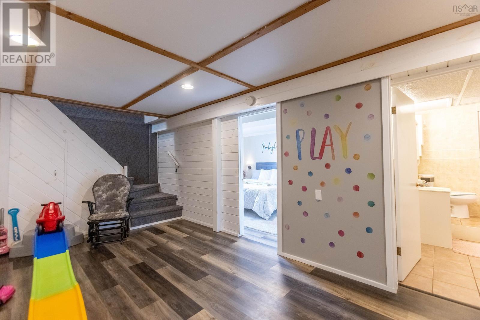 3 Gilroy Street, Springhill, Nova Scotia  B0M 1X0 - Photo 32 - 202604328