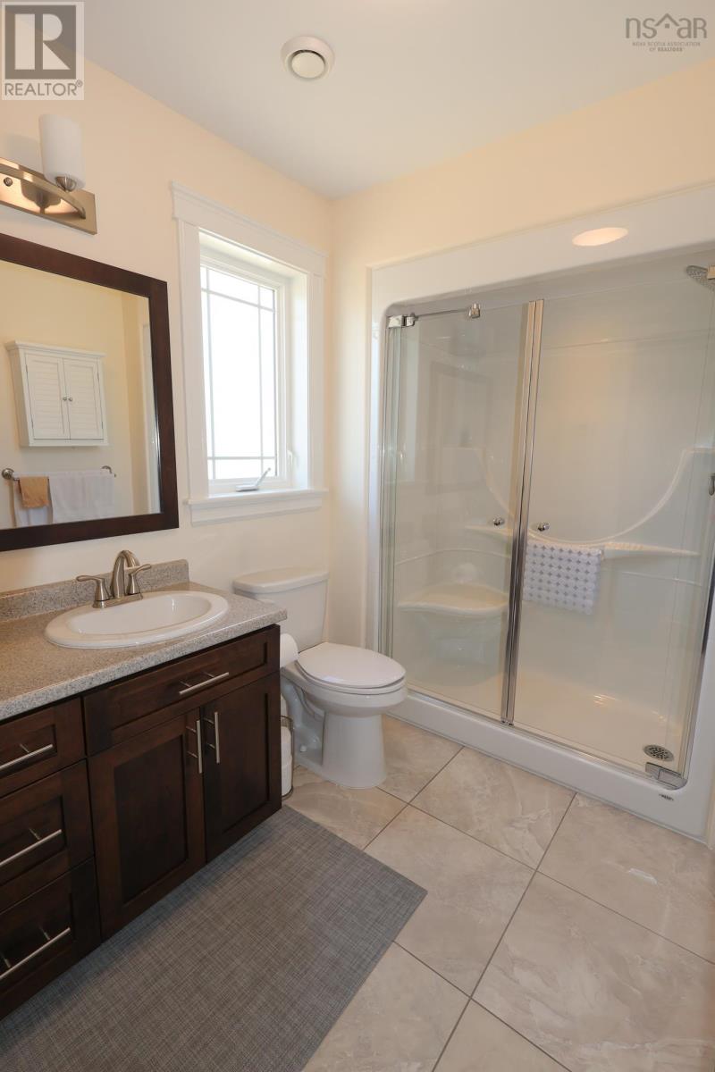 40 Dr Ernst Court, Bridgewater, Nova Scotia  B4V 9A3 - Photo 31 - 202604354