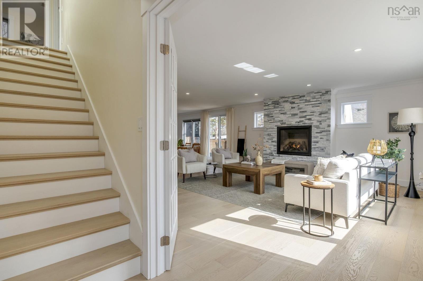 2779 Joseph Howe Drive, Halifax, Nova Scotia  B3L 4G8 - Photo 3 - 202604451