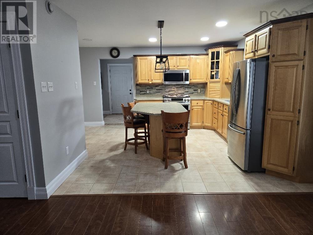 126 Sandy Place, Valley, Nova Scotia  B6L 4G2 - Photo 4 - 202604459