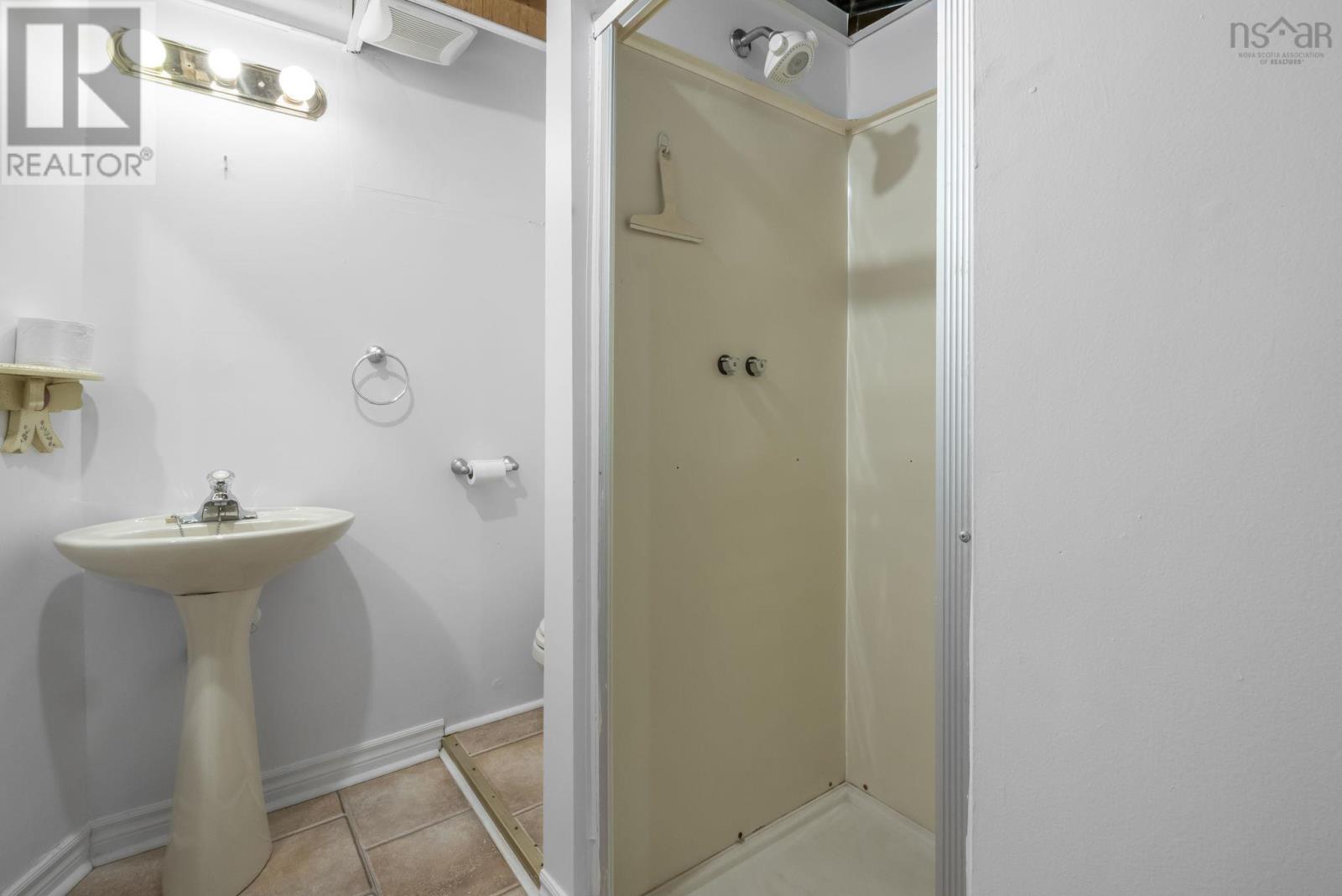 218 Donegal Drive, Cole Harbour, Nova Scotia  B2V 1P3 - Photo 28 - 202604511