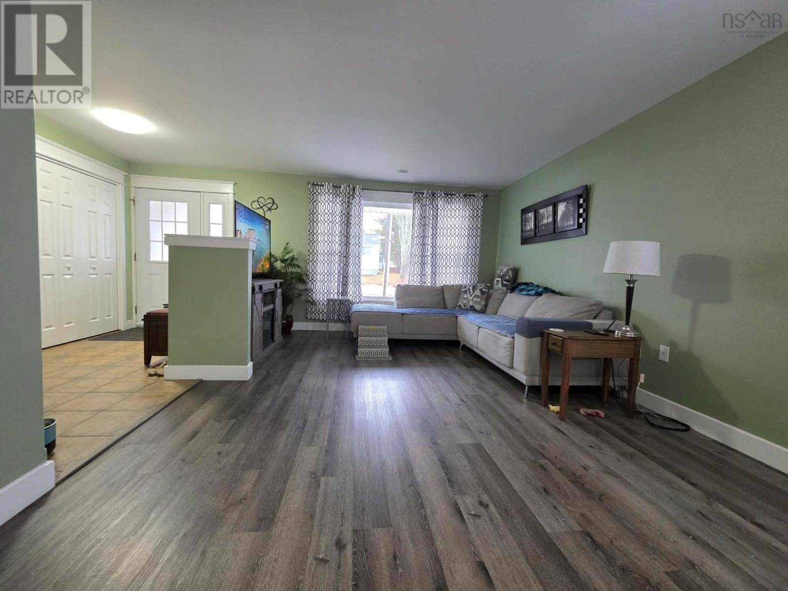 1611 Mackay Street, Westville, Nova Scotia  B0K 2A0 - Photo 8 - 202604554