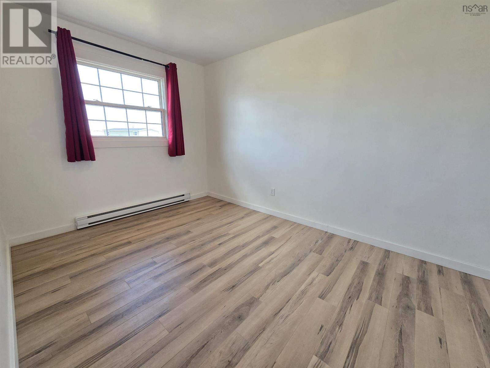 268 Gatacre Street, Sydney, Nova Scotia  B1N 1Z5 - Photo 8 - 202604618