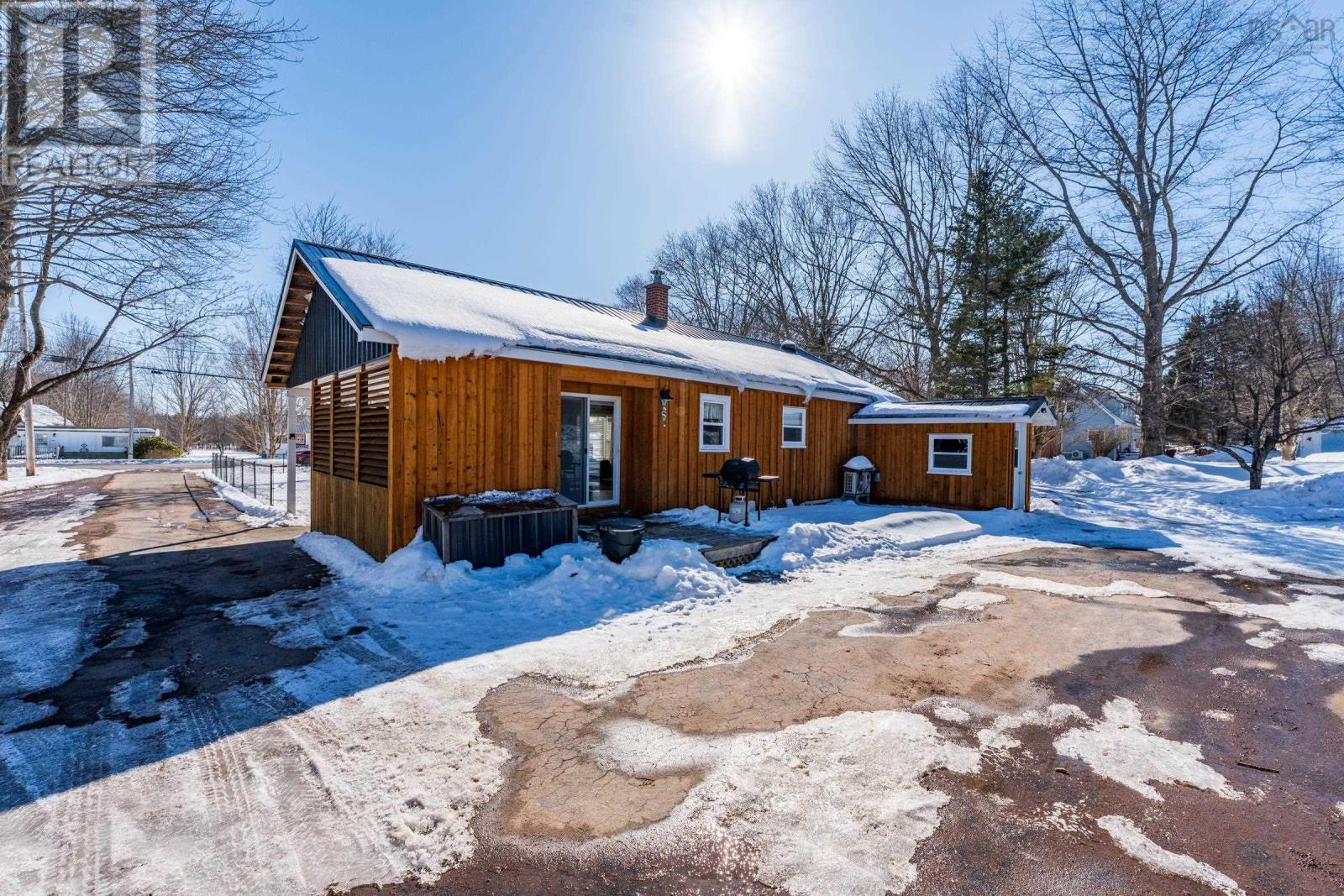 31 Pleasant Street, Melvern Square, Nova Scotia  B0P 1R0 - Photo 3 - 202604864