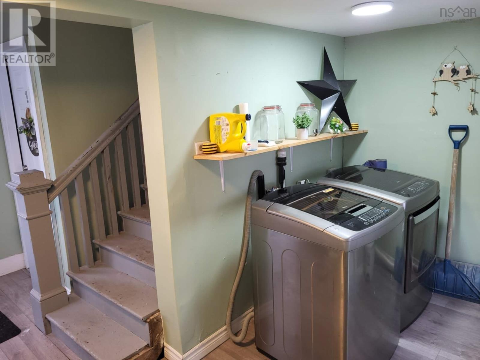 7 Foundry Street, Amherst, Nova Scotia  B4H 1A1 - Photo 9 - 202605114