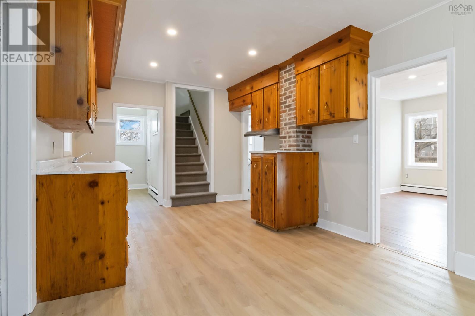 21 Forest Hill Drive, Halifax, Nova Scotia  B3M 1X2 - Photo 11 - 202605152