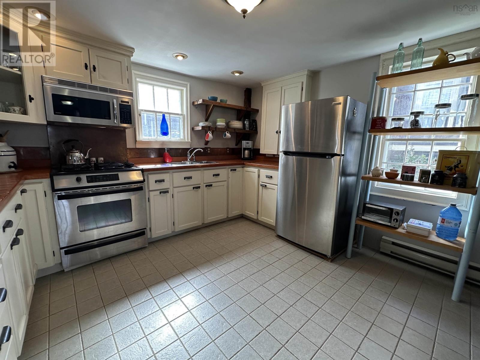 71 Main Street, Liverpool, Nova Scotia  B0T 1K0 - Photo 11 - 202605168