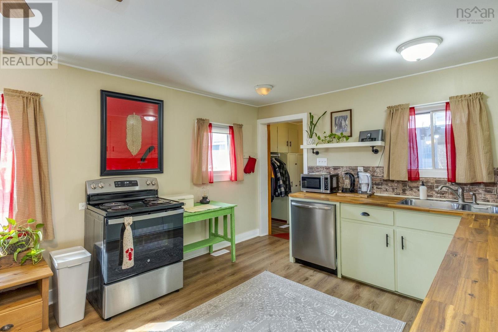 35 Pleasant Street, Melvern Square, Nova Scotia  B0P 1R0 - Photo 6 - 202605218