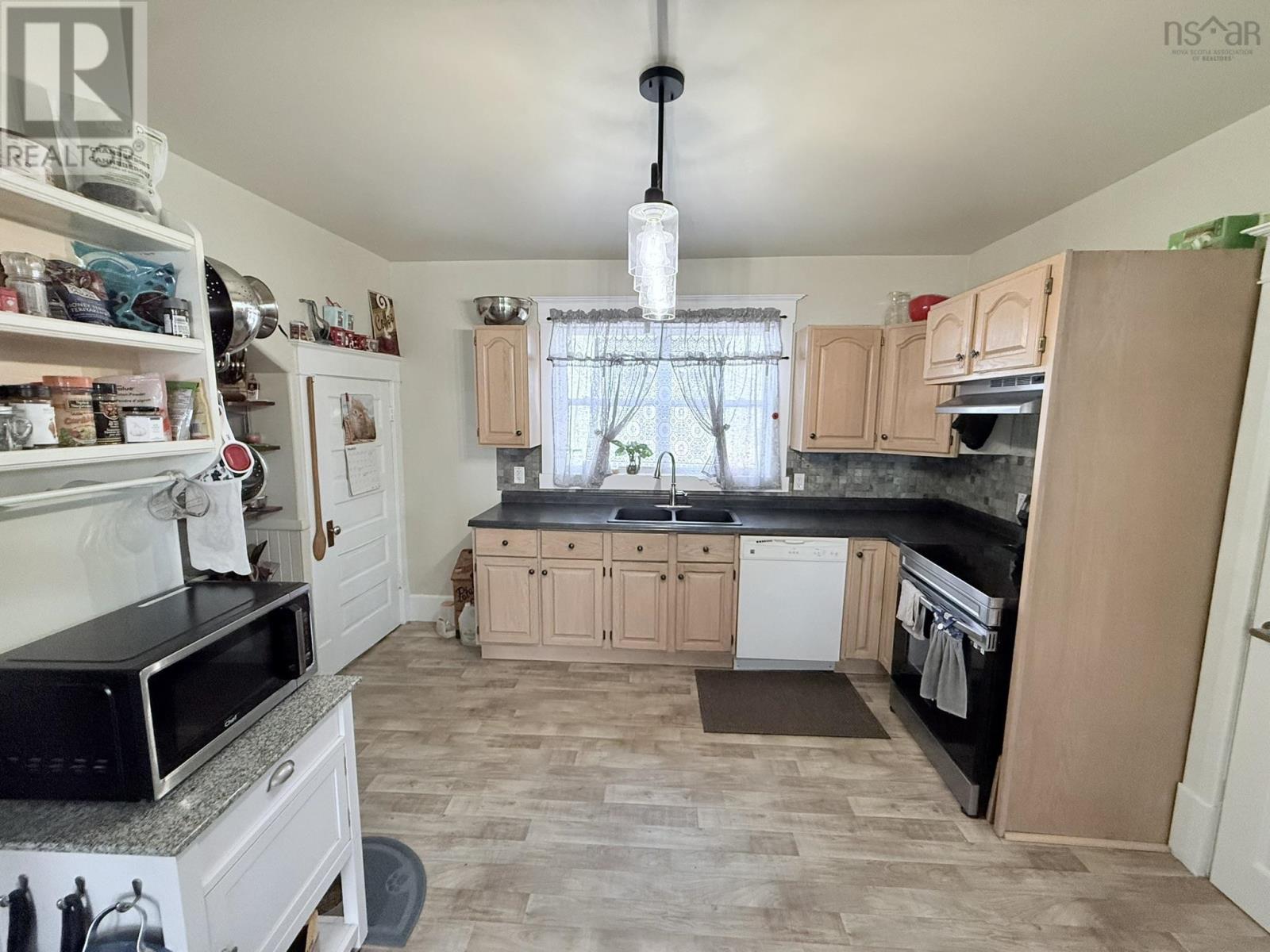 232 Brunswick Street, Truro, Nova Scotia  B2N 2J1 - Photo 13 - 202605454