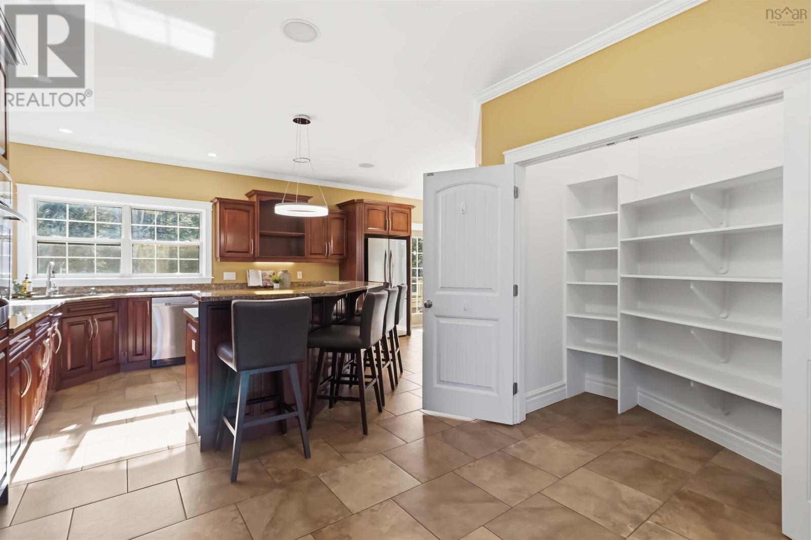 61 Colins Road, Bedford, Nova Scotia  B4B 1S8 - Photo 14 - 202605490