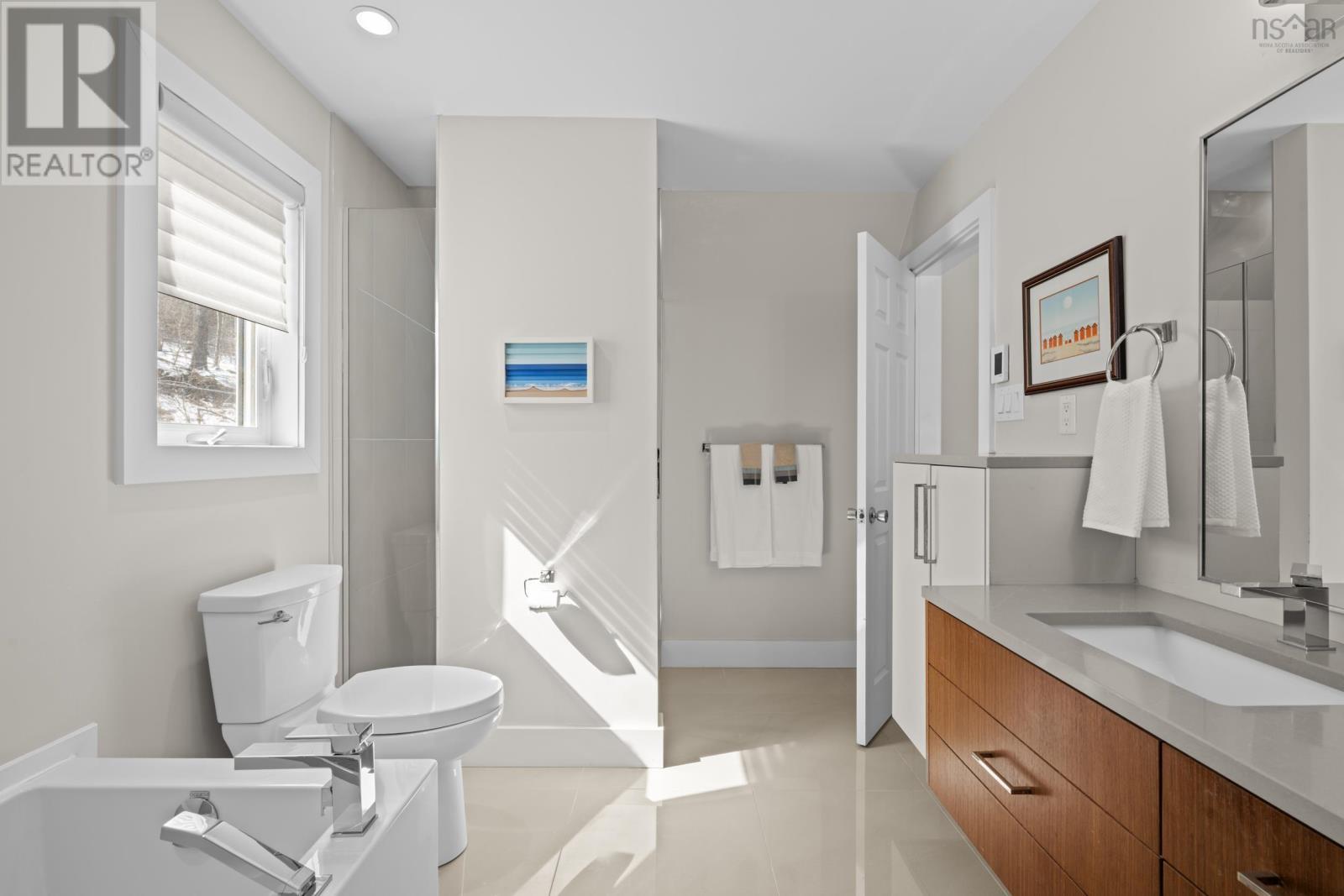 2 Mount Royal Court, Dartmouth, Nova Scotia  B3A 4R5 - Photo 33 - 202605503