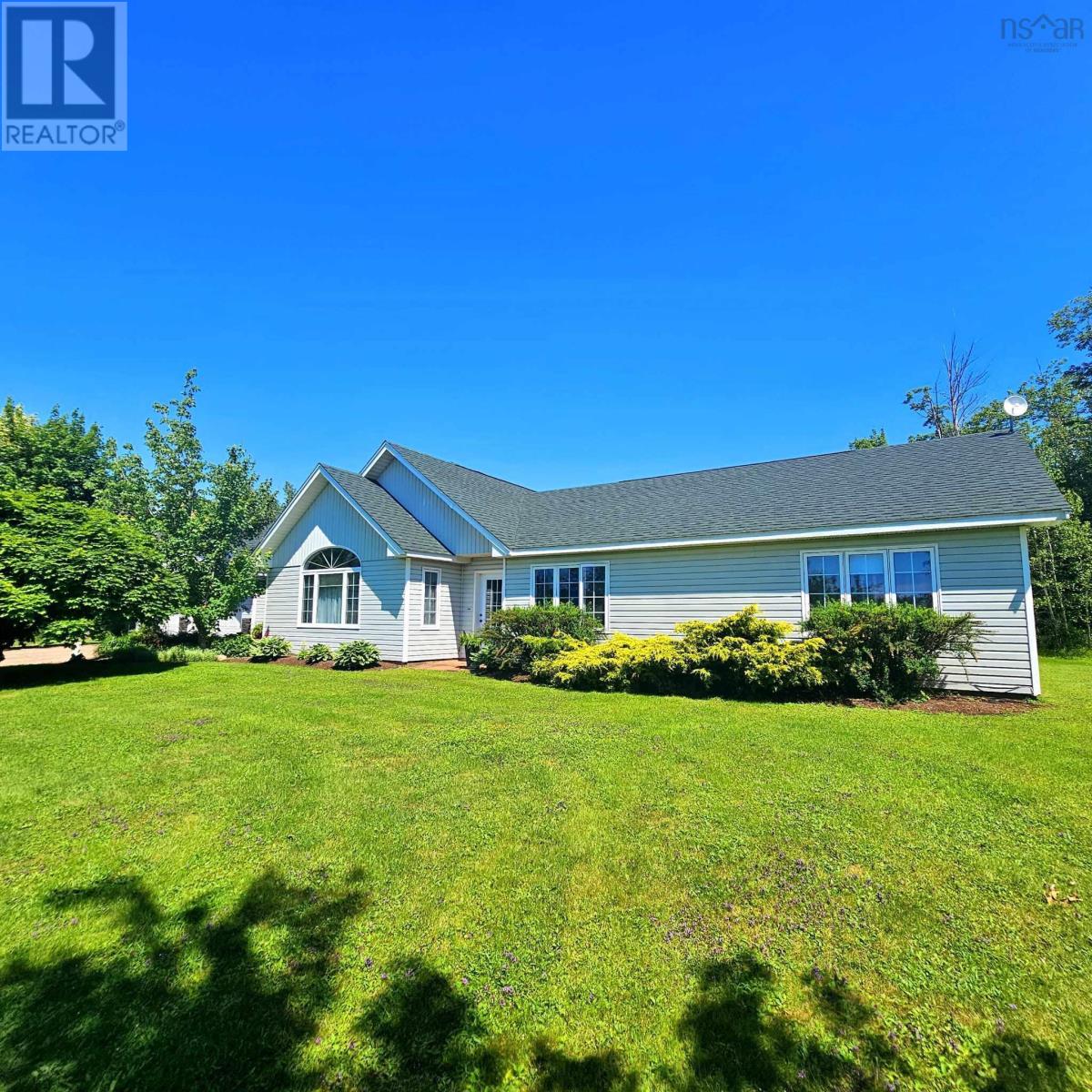 1042 Pleasant Valley Road, Pleasant Valley, Nova Scotia  B0N 1C0 - Photo 2 - 202605529