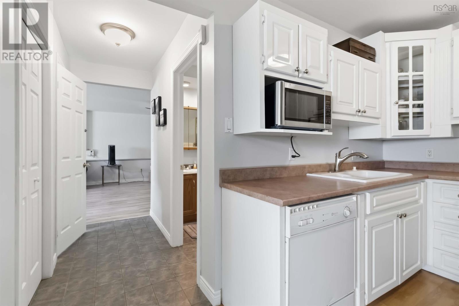 6 Rothsay Court, Lower Sackville, Nova Scotia  B4C 3W6 - Photo 36 - 202605532