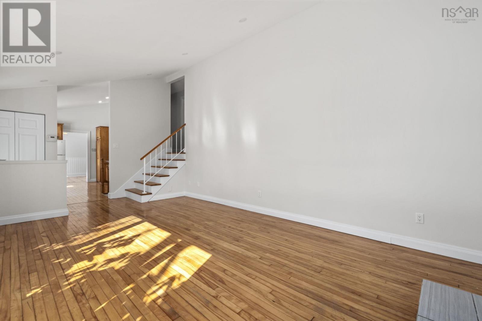 19 Dumbarton Avenue, Dartmouth, Nova Scotia  B2X 1Z7 - Photo 18 - 202605534