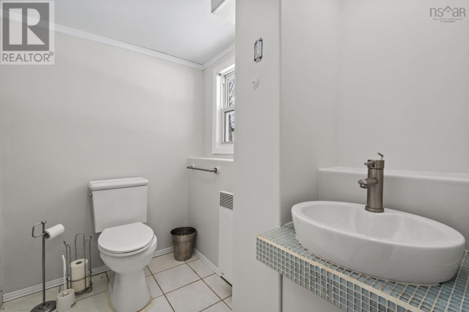 19 Dumbarton Avenue, Dartmouth, Nova Scotia  B2X 1Z7 - Photo 33 - 202605534