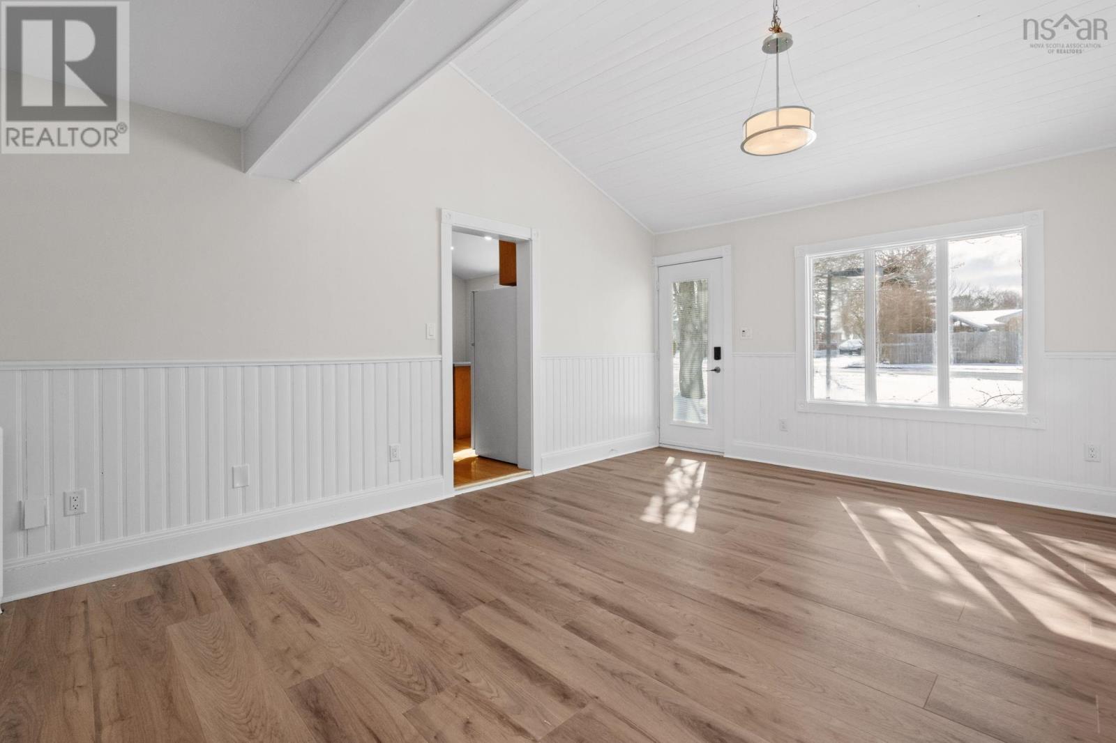 19 Dumbarton Avenue, Dartmouth, Nova Scotia  B2X 1Z7 - Photo 5 - 202605534