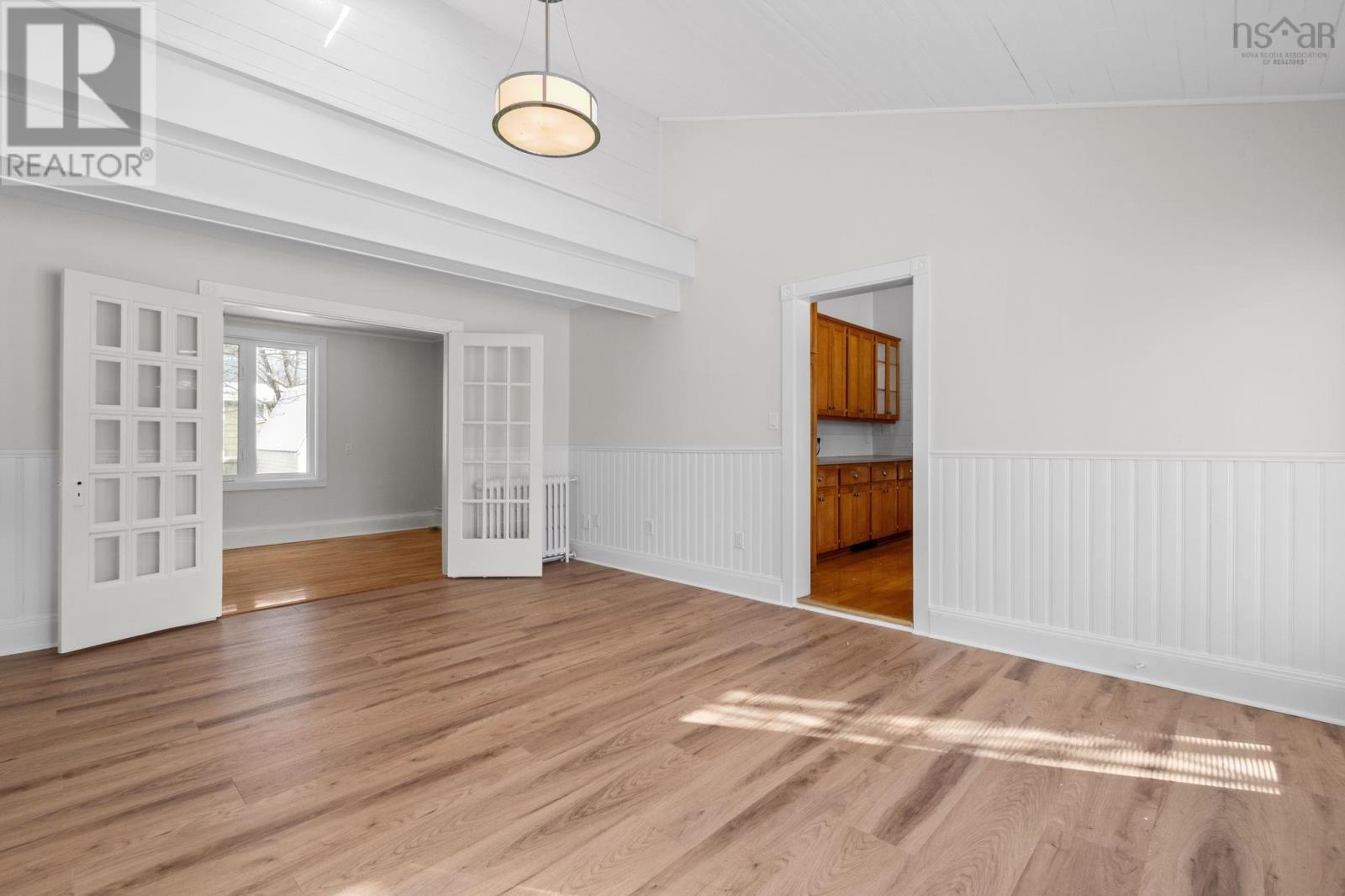 19 Dumbarton Avenue, Dartmouth, Nova Scotia  B2X 1Z7 - Photo 6 - 202605534