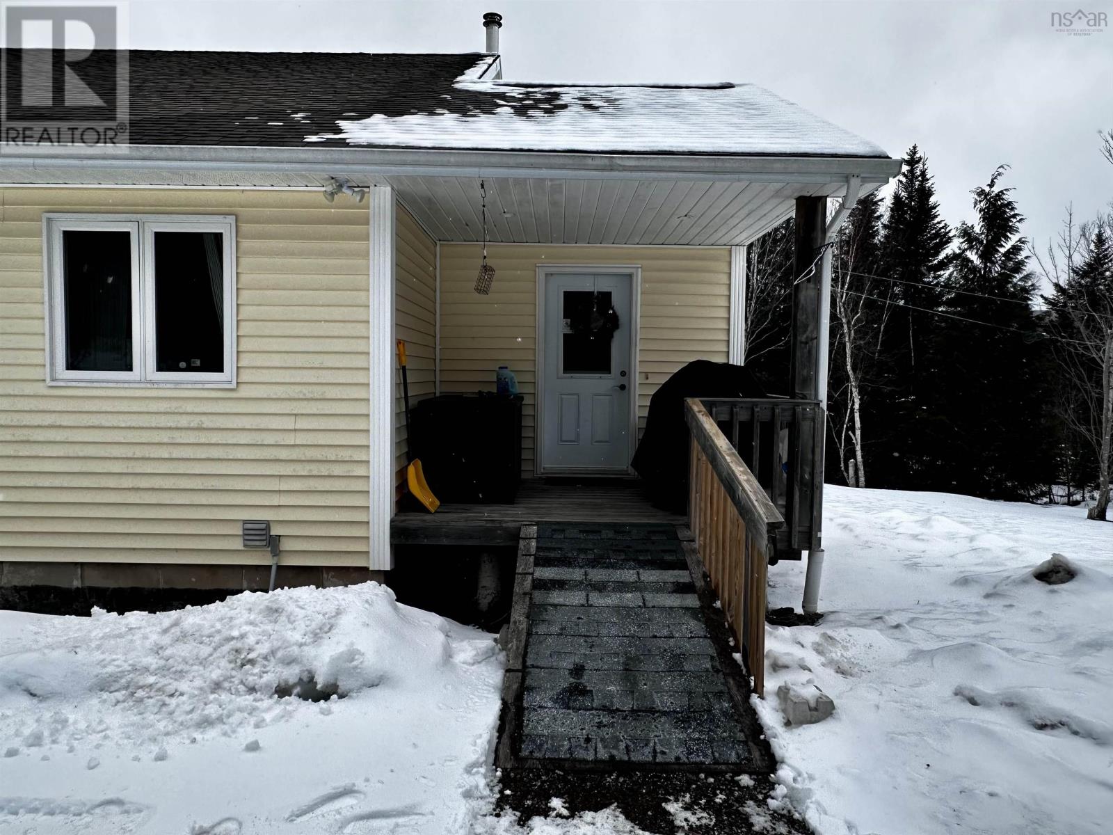 9722 Kempt Head Road, Ross Ferry, Nova Scotia  B1X 1N8 - Photo 12 - 202605535