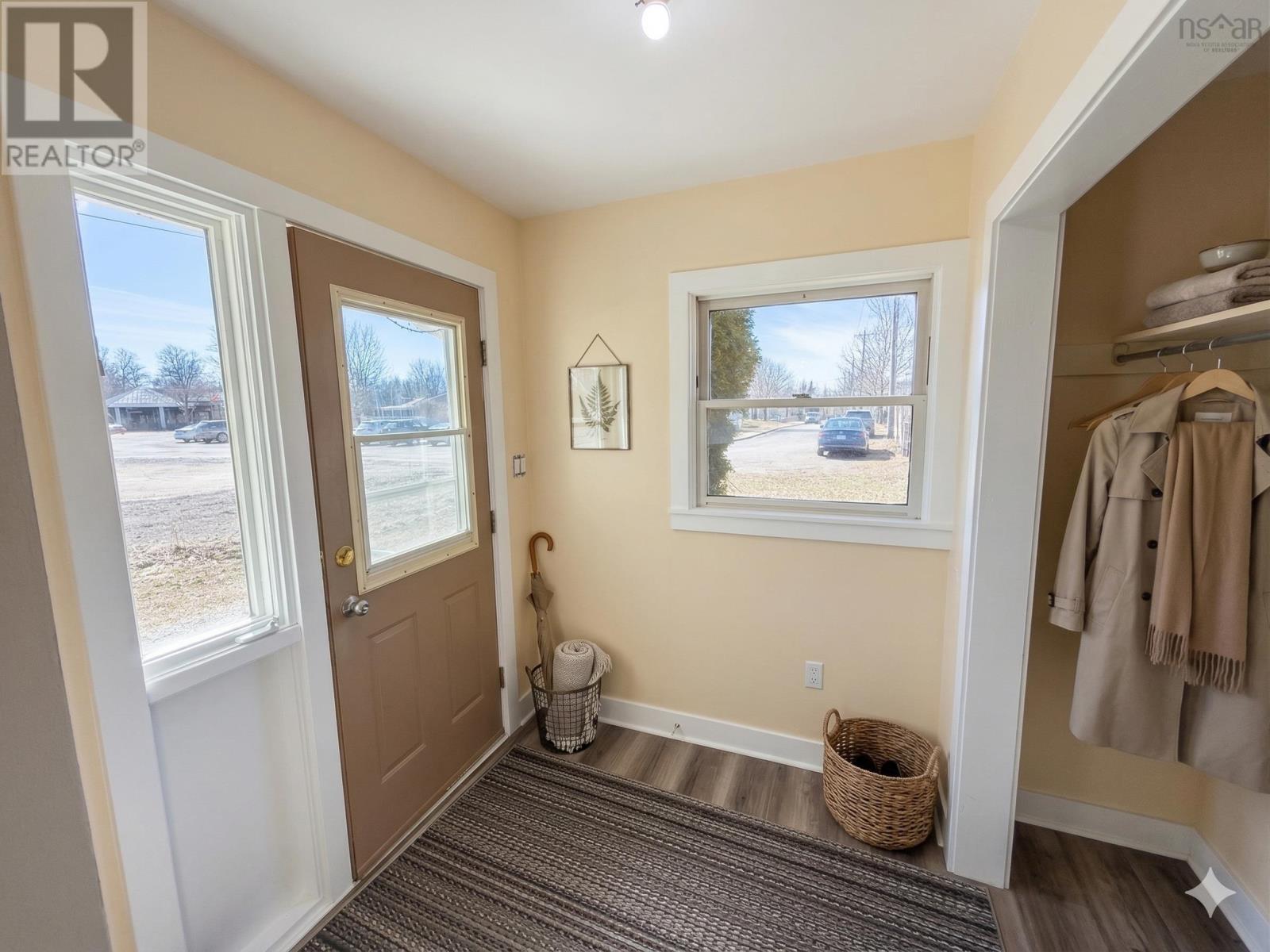 125 Cottage Street, Windsor, Nova Scotia  B0N 2T0 - Photo 4 - 202605584