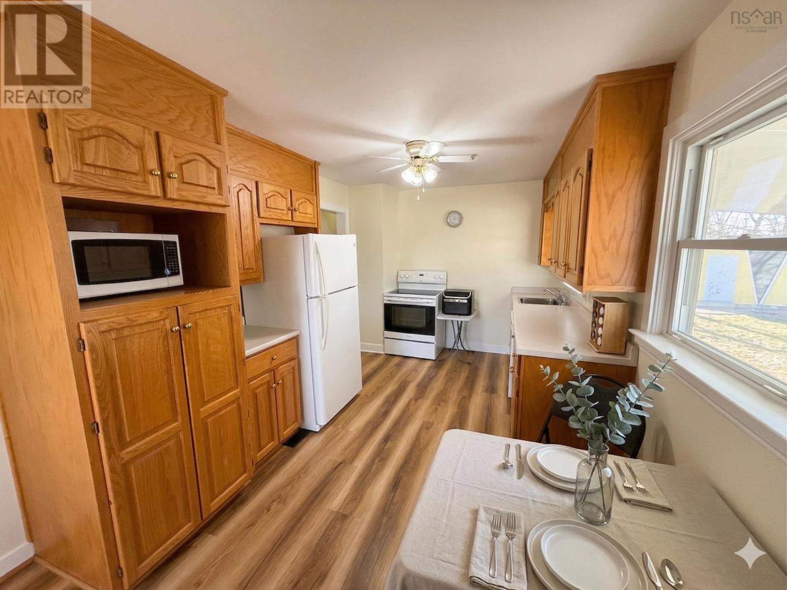 125 Cottage Street, Windsor, Nova Scotia  B0N 2T0 - Photo 7 - 202605584