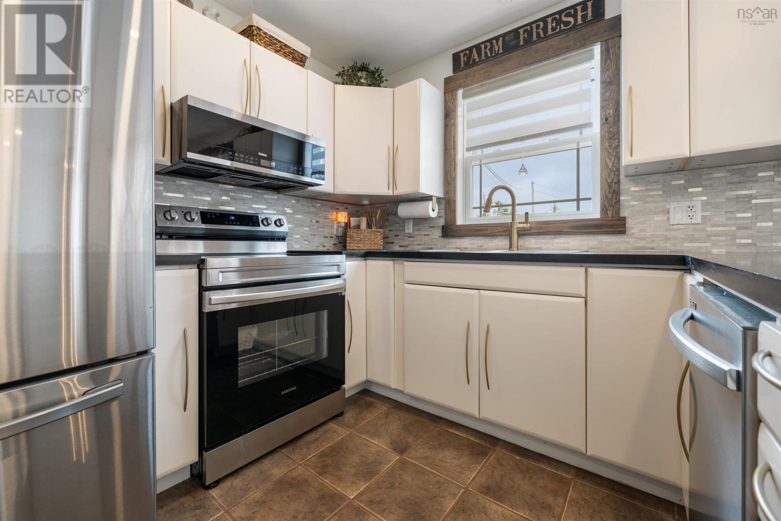 157 Pleasant Drive, Lyons Brook, Nova Scotia  B0K 1H0 - Photo 6 - 202605844