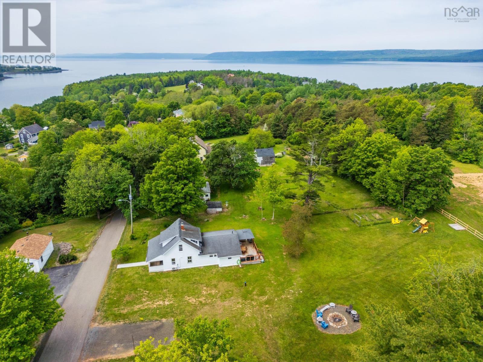 51 Shawmut Avenue, Clementsport, Nova Scotia  B0S 1A0 - Photo 4 - 202605852