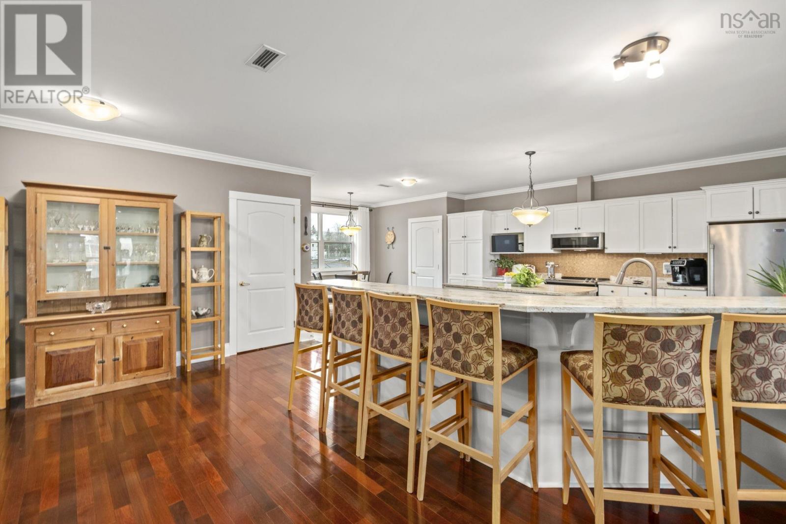 302 42 Bigelow Street, Wolfville, Nova Scotia  B4P 0A4 - Photo 12 - 202605855