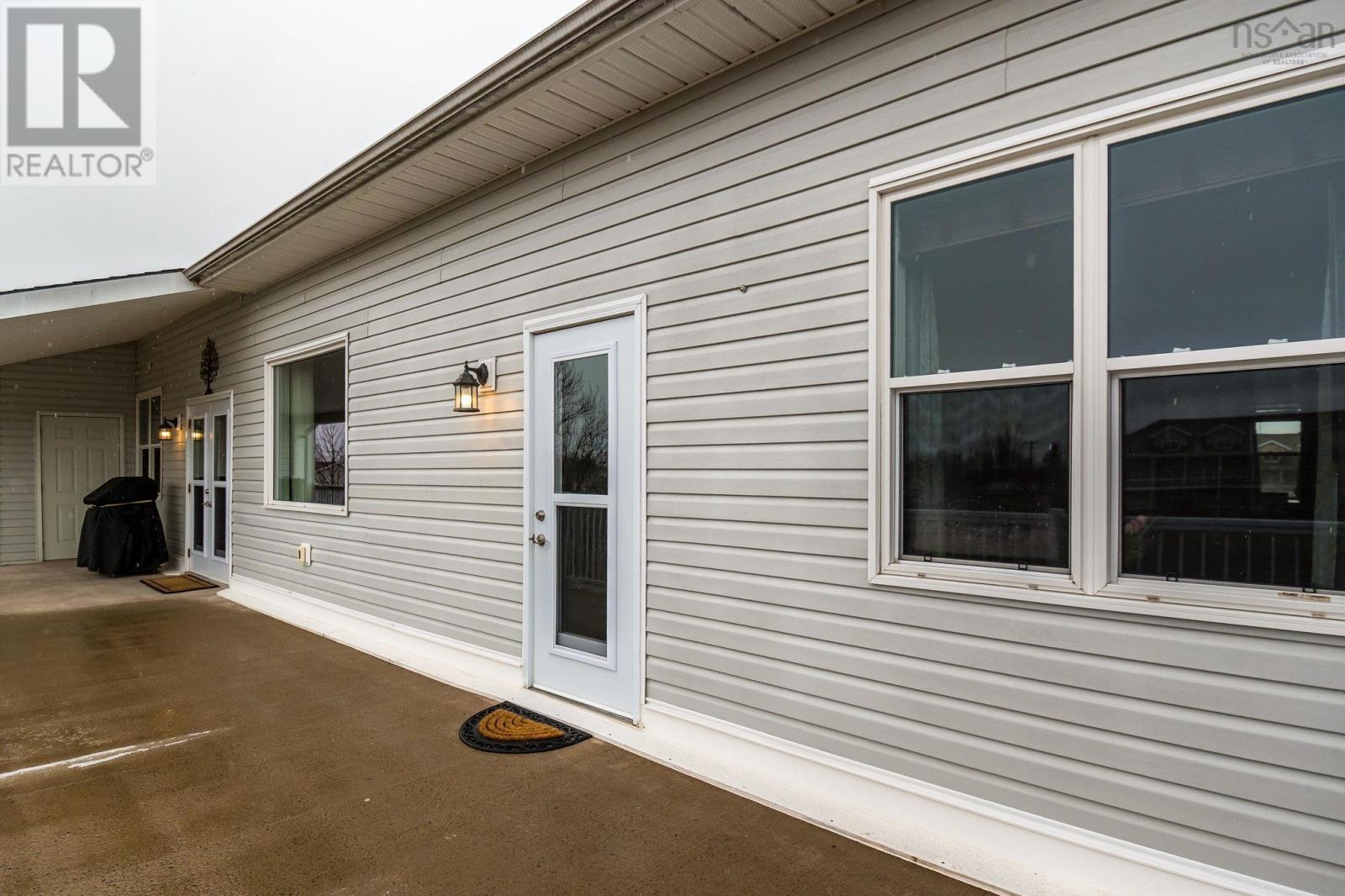 302 42 Bigelow Street, Wolfville, Nova Scotia  B4P 0A4 - Photo 37 - 202605855