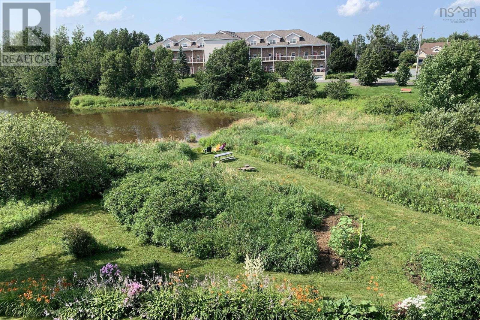 302 42 Bigelow Street, Wolfville, Nova Scotia  B4P 0A4 - Photo 41 - 202605855