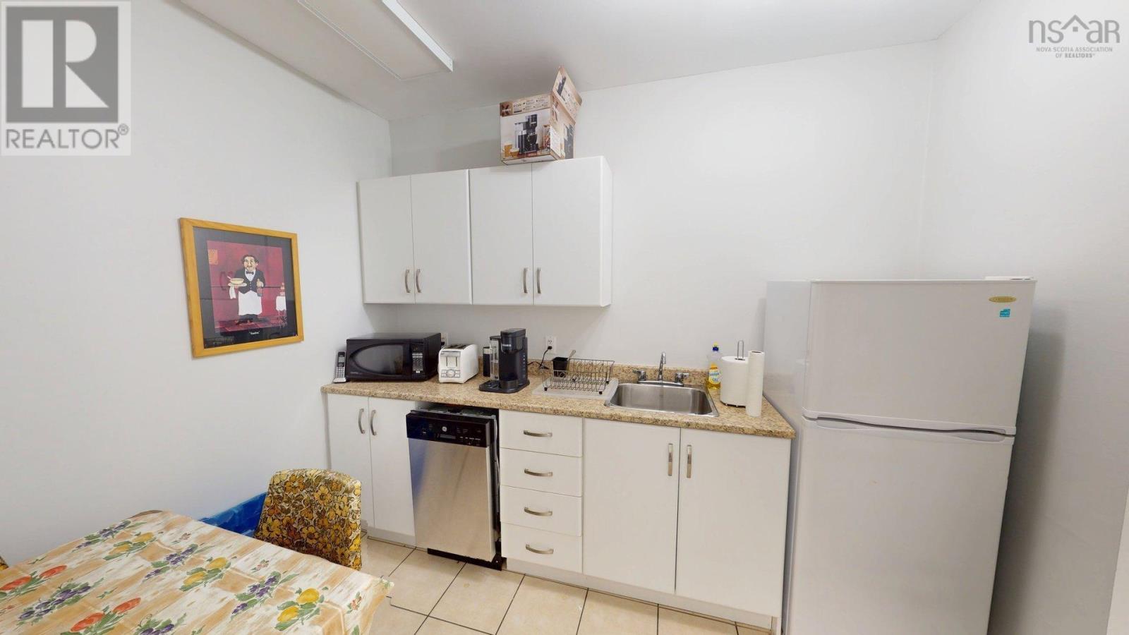 163/165 Portland Street, Dartmouth, Nova Scotia  B2Y 1J2 - Photo 23 - 202605872