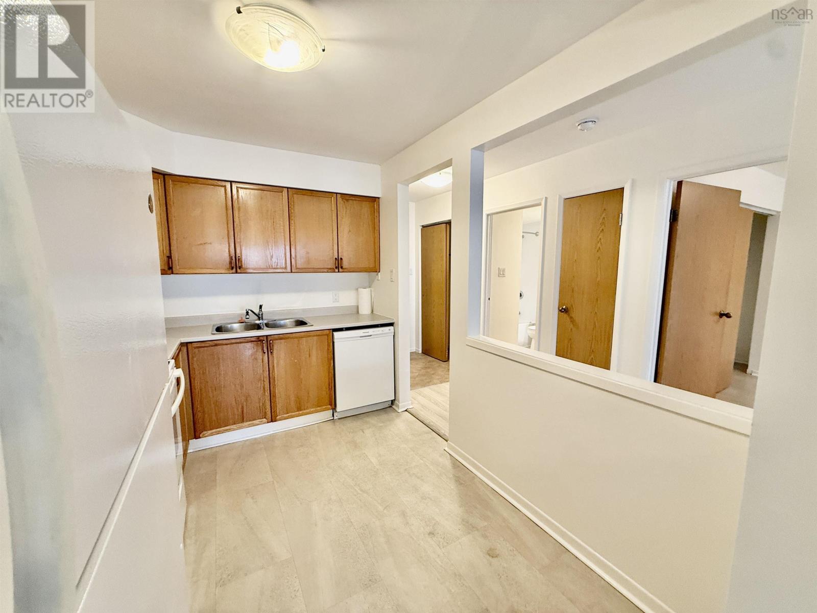 202 5230 Tobin Street, Halifax, Nova Scotia  B3H 1S2 - Photo 5 - 202605877