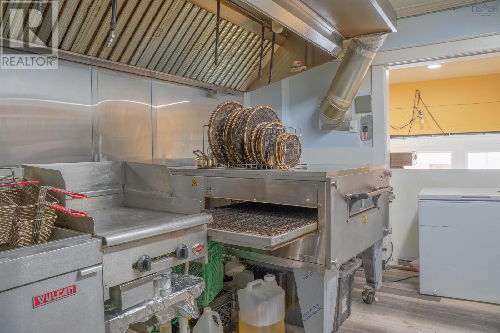 2880 Windsor Street, Halifax, Nova Scotia  B3K 5E7 - Photo 5 - 202605891